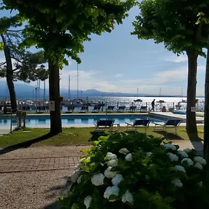 Villaggio Turistico Dei Tigli Vakantiepark Padenghe sul Garda